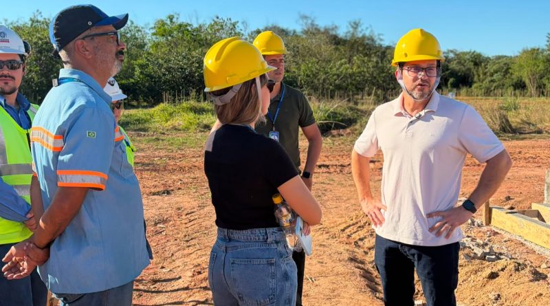Prefeito de Pinheiral Luciano Muniz acompanha obras de revitalização do Parque Fluvial