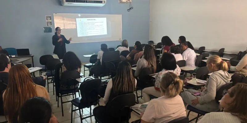 Auxiliares de Saúde Bucal participam de capacitação sobre técnicas de esterilização, em Cabo Frio