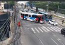 Ônibus são usados como barricadas em vias da Zona Norte