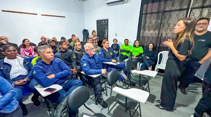 Meriti: Guarda Civil Municipal participa de curso  de capacitação em Libras