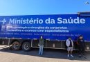 Diretor do Ministério da Saúde visita carreta de oftalmologia em Japeri, no Rio de Janeiro 