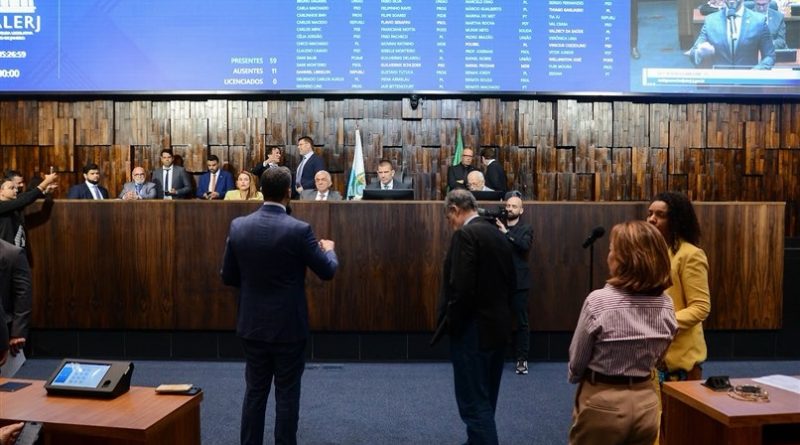 Sintomas do transtorno do espectro autista poderão ser incluídos nas carteiras de vacinação