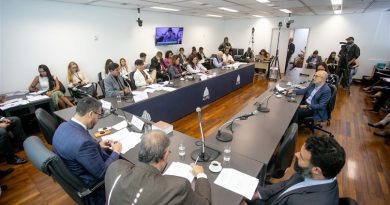 CCI da ALERJ aprova projeto que amplia proibição de patrocínios ligados a conteúdo adulto em eventos esportivos