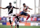 Em jogo de quatro gols anulados, Vasco empata com Bahia no Brasileirão