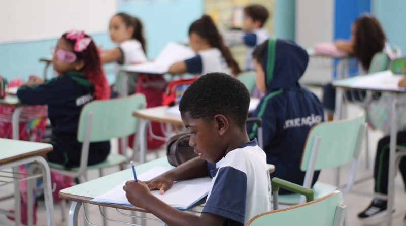 Resende alcança o melhor IDEB da história e mantém crescimento nos indicadores da Educação Básica