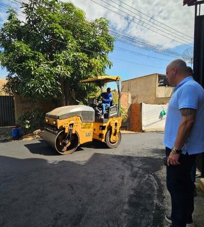 Prefeitura de Três Rios avança com obras de pavimentação asfáltica no bairro Ponte das Garças