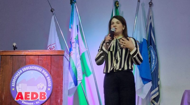 SECRETARIA DE POLÍTICAS PÚBLICAS PARA AS MULHERES PARTICIPA DA VII SEMANA JURÍDICA DO UNIDOMBOSCO