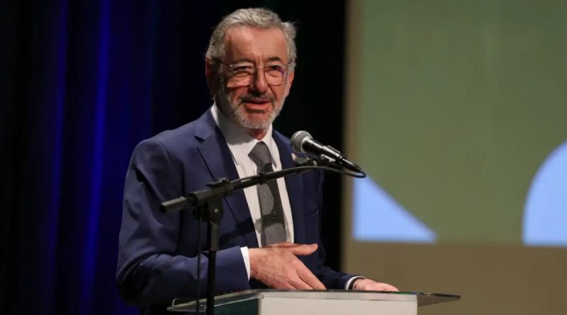 União espera US$ 90 bi de superávit comercial em 2026, diz ministro