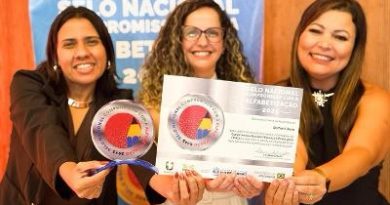 Belford Roxo recebe o Selo Prata do Compromisso Nacional com a Alfabetização 2025 em cerimônia na Sala Cecília Meireles