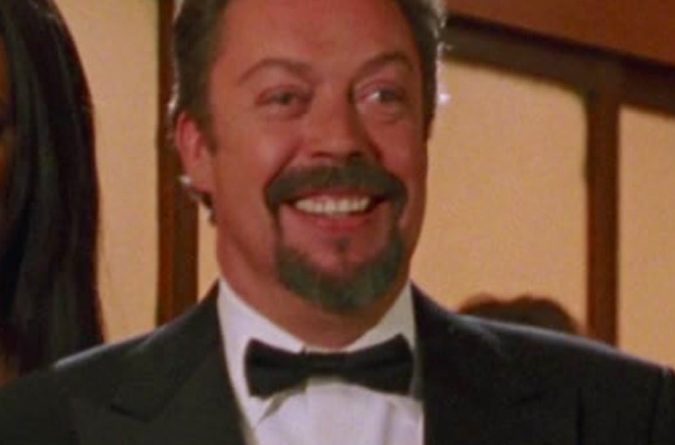 Morre Tim Curry, ator de ‘The Rocky Horror Picture Show’ e ‘Panteras’, aos 80 anos