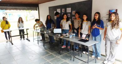 Escolas levam à Casa de Cultura de Rio das Ostras tecnologia inovadora que une arte e acessibilidade