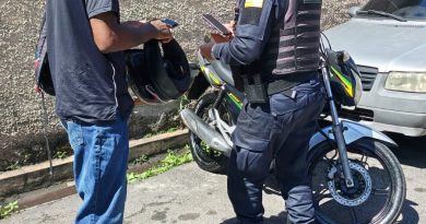 Guarda Municipal localiza motocicleta furtada e conduz suspeito à delegacia em Volta Redonda