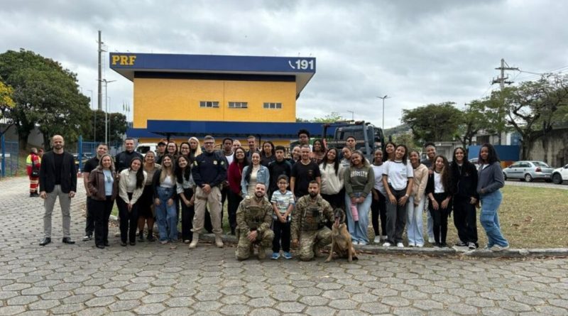 Prefeitura de Niterói e Polícia Rodoviária Federal se unem pelo futuro dos jovens em mais uma edição do projeto Pega a Visão