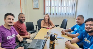 Pesquisador da Universidade de Oxford visita Rio das Ostras para conhecer iniciativas de Governo Digital