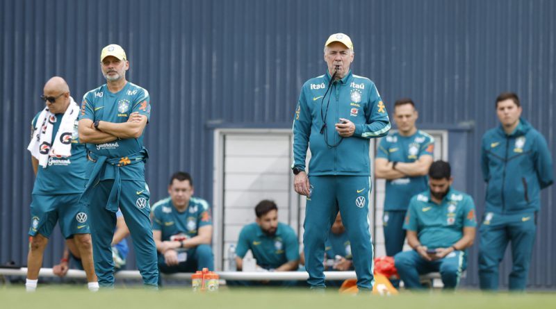 Ancelotti minimiza críticas na Seleção e garante: ‘Temos futuro’