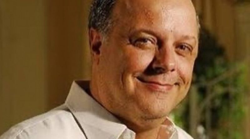 Ator Roney Facchini, de ‘Rá-Tim-Bum’ e ‘Bang Bang’, morre aos 73 anos