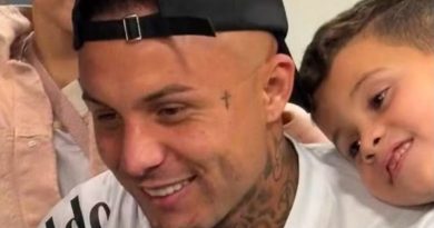 Cebolinha chega a São Paulo para assinar contrato com o Santos