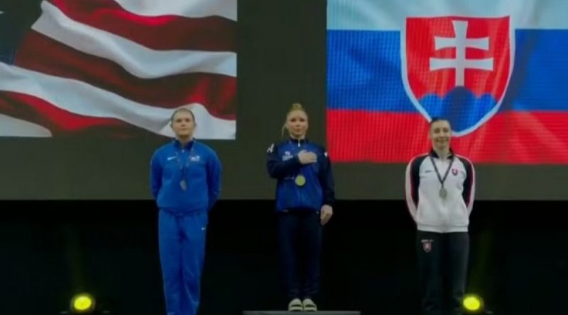 Flavia Saraiva fatura ouro nas paralelas assimétricas na Copa do Mundo