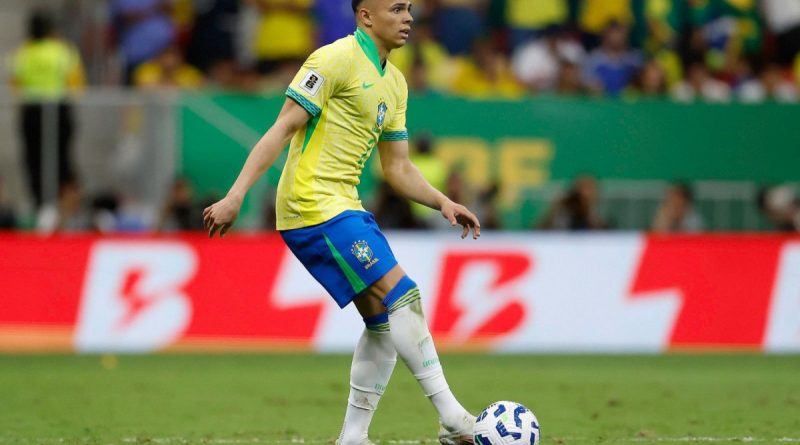 Wesley é cortado, e Ancelotti convoca Vanderson para a Seleção