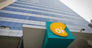 Anatel autoriza venda da telefonia fixa da Oi