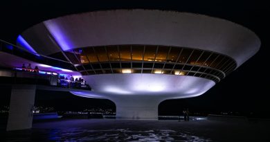 Niterói: Noite de festa celebra os 30 anos do MAC