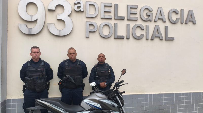 Ação conjunta entre Guarda Municipal e PRF apreende motocicleta clonada em Volta Redonda