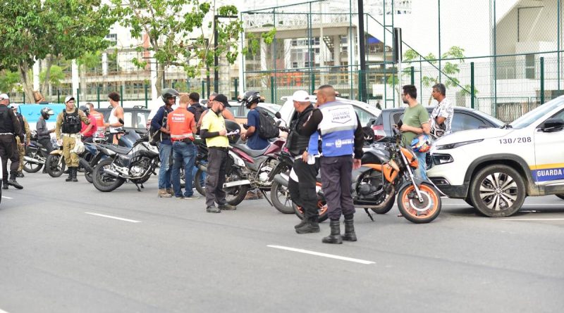 Nittrans ultrapassa 10 mil motociclistas abordados em ações contra motos barulhentas em 2026