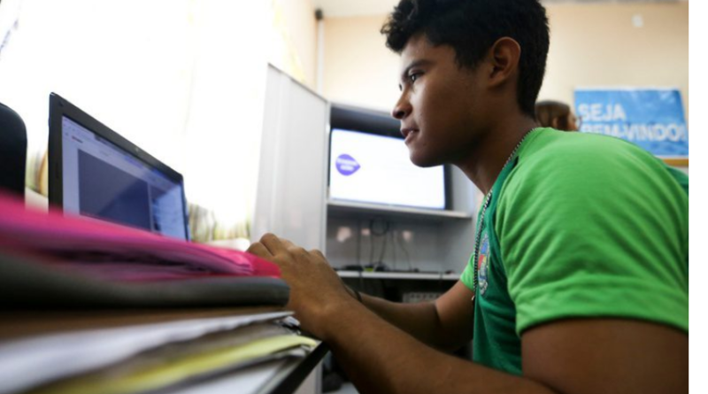 Aplicativo MEC Idiomas oferece cursos gratuitos de inglês e espanhol, do básico ao avançado