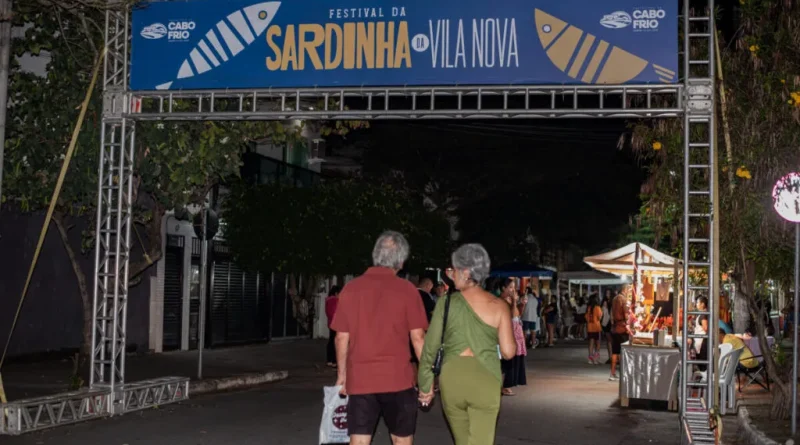 Cabo Frio: Primeiro dia do Festival da Sardinha movimenta a Vila Nova