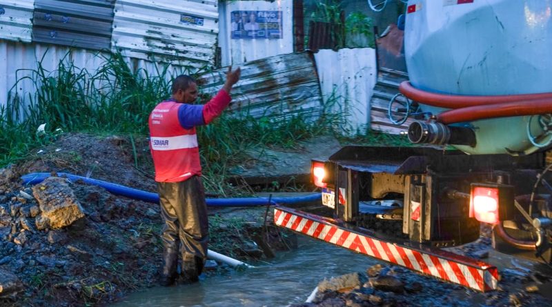 Maricá mobiliza equipes para conter impactos das chuvas em Itaipuaçu e limita novas frentes de obras