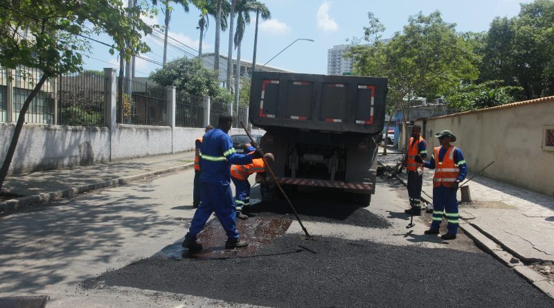 Prefeitura de Nova Iguaçu intensifica operação tapa-buraco após período de chuvas