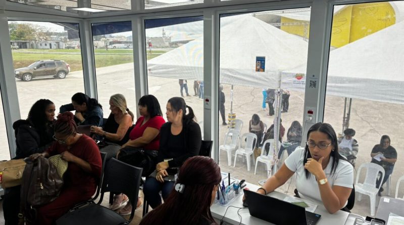 Niterói inicia atendimentos da Carreta da Saúde da Mulher no Caminho Niemeyer
