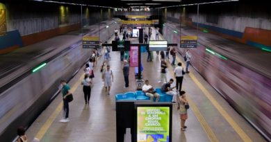 Barcas, metrô e trens antecipam horário de pico nesta sexta-feira
