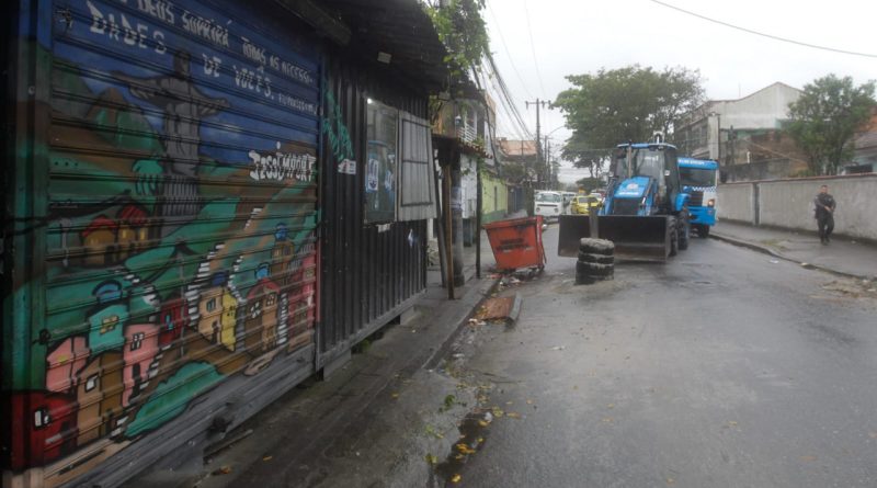 Barricadas são removidas durante operação no Fubá e Campinho