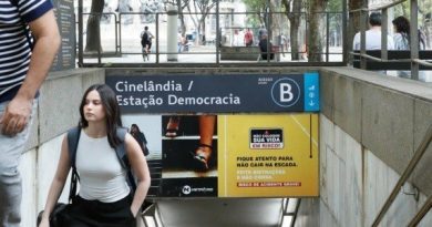 Campanha do TRE-RJ cria temporariamente a Estação Democracia no Metrô Rio
