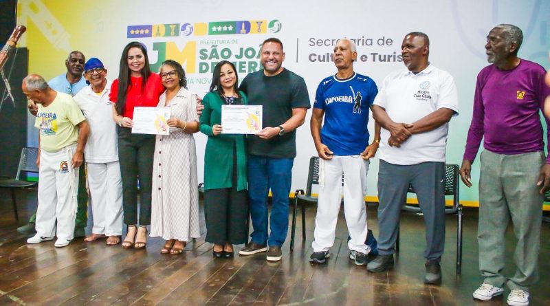 Meriti celebra Dia Municipal da Capoeira com encontro e homenagem ao Grão Mestre Valdir Sales