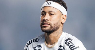 Neymar liga e tenta convencer atacante do Flamengo a ir para o Santos