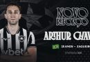 Botafogo oficializa a contratação do zagueiro Arthur Chaves