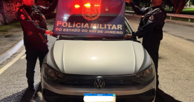 PM prende homem em flagrante por roubo de carro