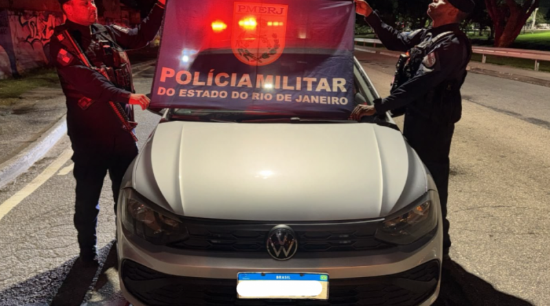 PM prende homem em flagrante por roubo de carro
