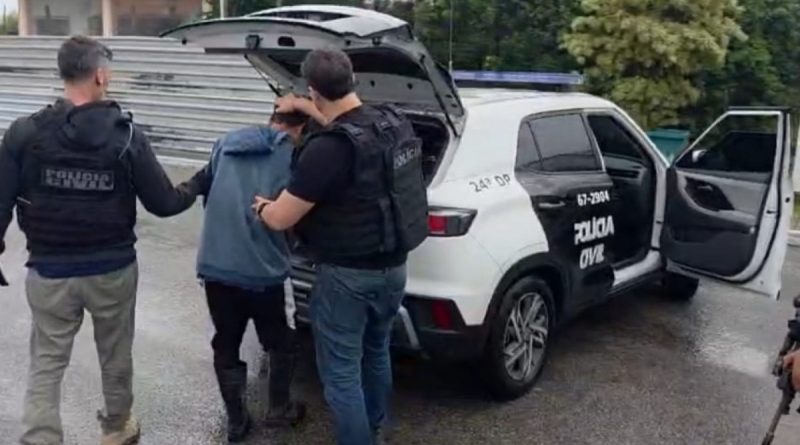 Foragido por tráfico de drogas é preso em Arraial do Cabo
