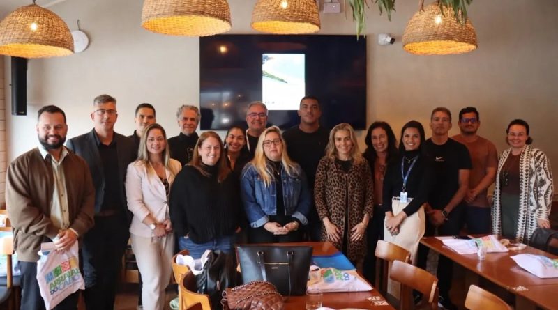 Búzios participa de encontro regional e fortalece articulação turística da Costa do Sol