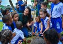 Prefeita Mariana Canella e Secretaria de Meio Ambiente lançam Projeto Bosque Escola com plantio de mudas com alunos