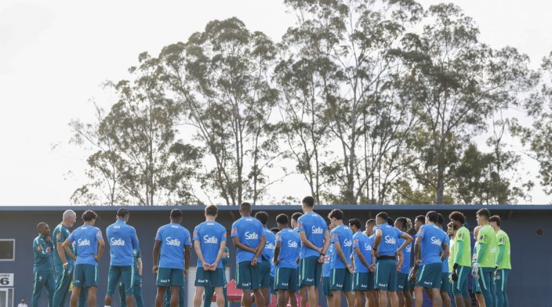 Ancelotti comanda primeiro treino da Seleção com grupo completo