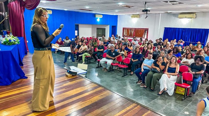 Prefeitura de Meriti promove capacitação&nbsp;sobre o ECA Digital