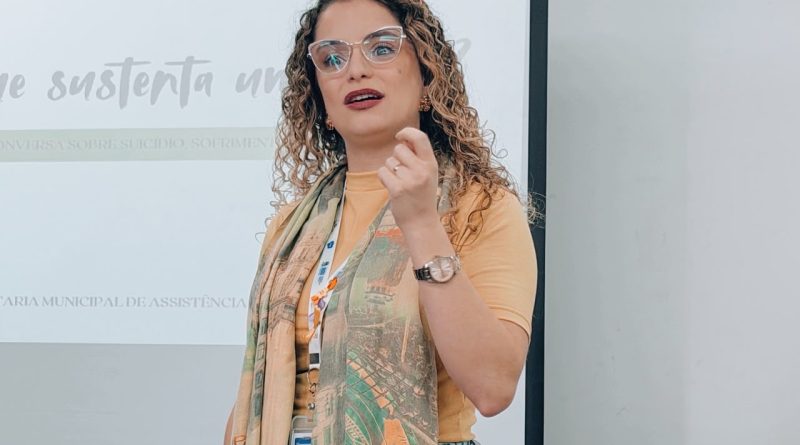 Funcionários da Secretaria de Assistência Social e Belford Roxo&nbsp;participam de palestra sobre prevenção ao suicídio