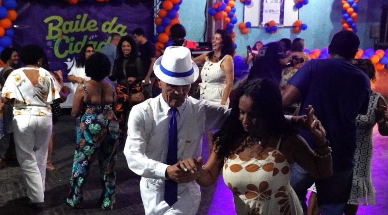 São Gonçalo realiza baile especial com alunos de projeto esportivo&nbsp;