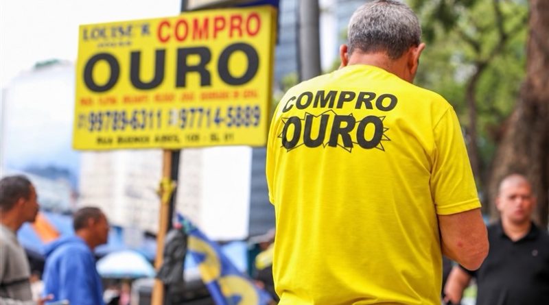 Com o ouro em alta, ALERJ discute novas regras para o comércio de joias no Estado do Rio