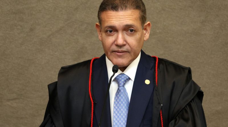 Propaganda de Flávio que foi ao ar sem som será reexibida, decide TSE