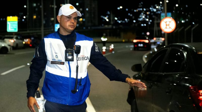 Lei Seca aplica mais de 1,5 mil multas no fim de semana no Rio
